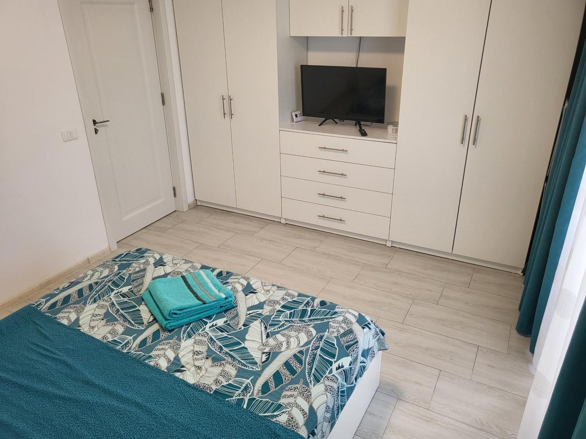 Apartament Alex, Dem Radulescu Ramnicu Valcea Exterior photo
